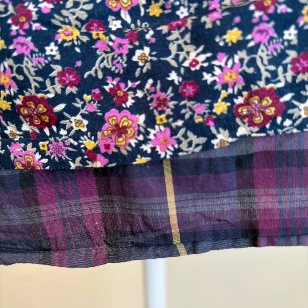 XS Anthropologie Postmark Navy Floral and Plaid Contrast Top